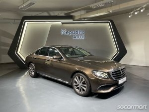 Mercedes-Benz E-Class E200 Exclusive thumbnail